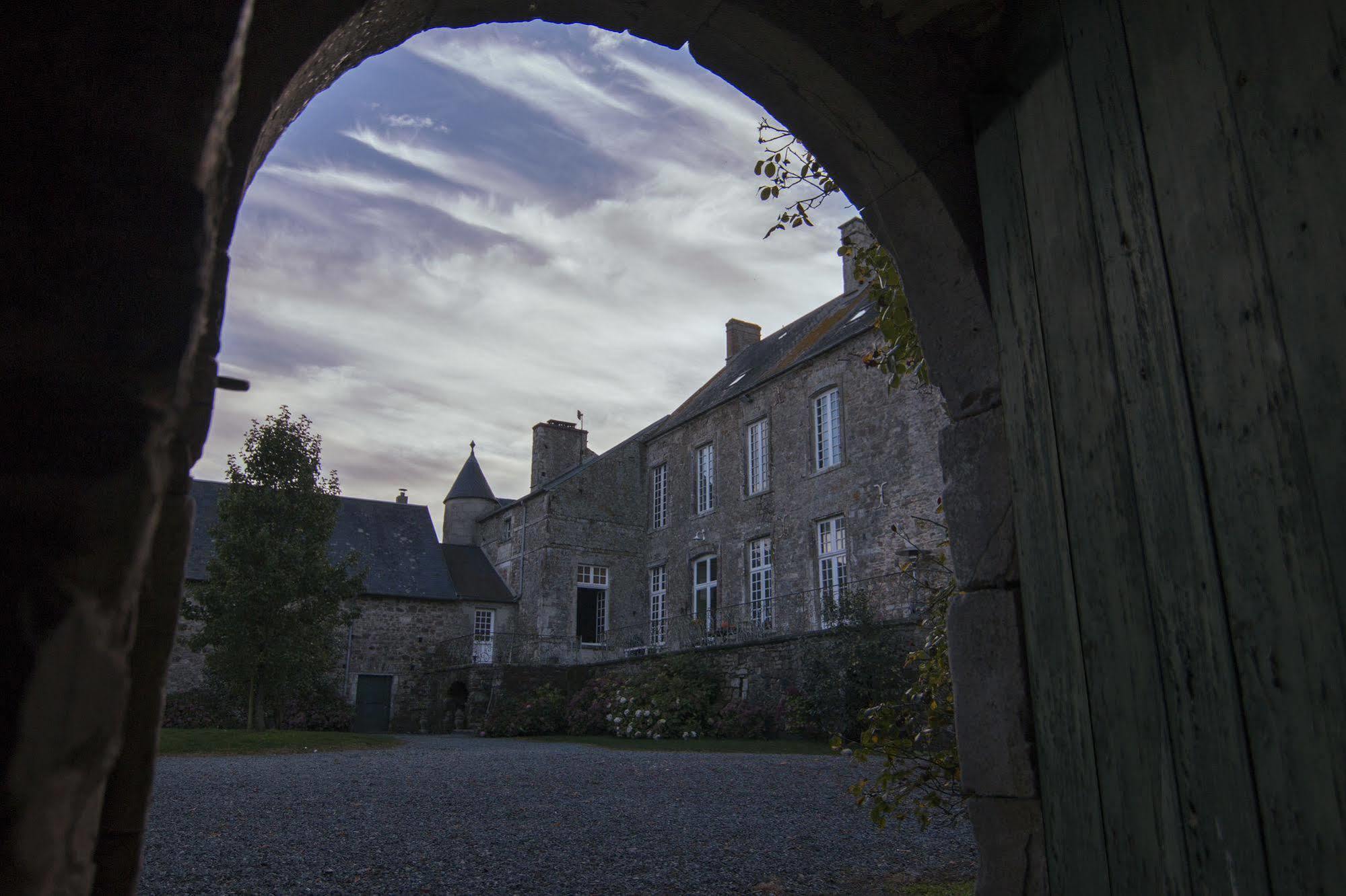 Le Chateau De Claids Saint-Patrice-de-Claids Exterior photo